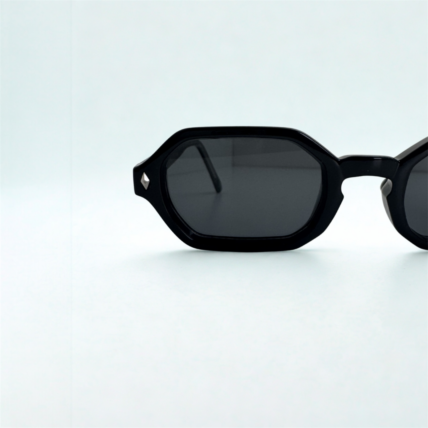 Glassiq Noir